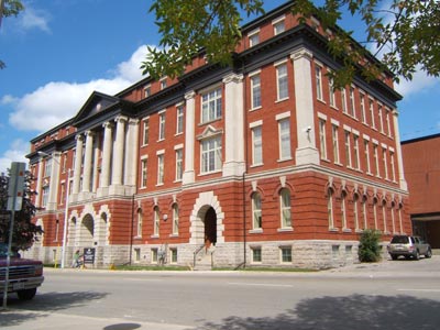 威尔弗里德.劳里埃大学 wilfrid laurier university