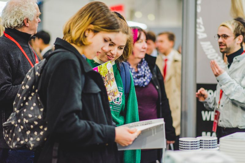 玻璃也能走进物理实验室？普利茅斯MA Glass做到了